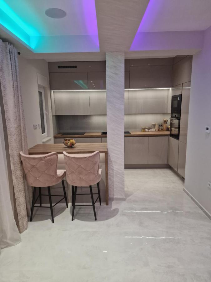 Luxury Apartman Imperio ชิเบนิก ภายนอก รูปภาพ