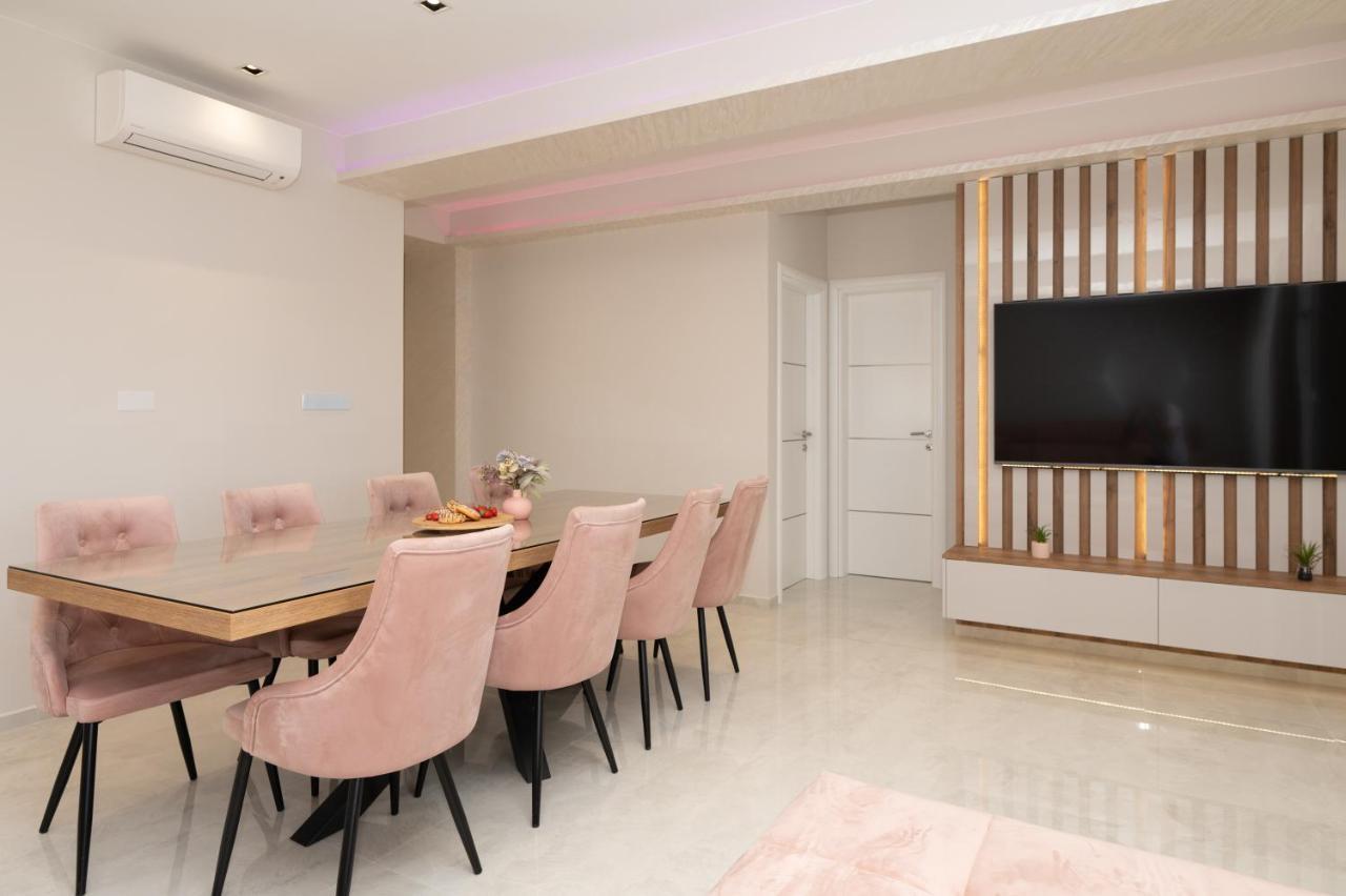Luxury Apartman Imperio ชิเบนิก ภายนอก รูปภาพ