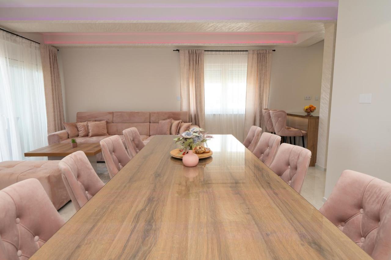 Luxury Apartman Imperio ชิเบนิก ภายนอก รูปภาพ