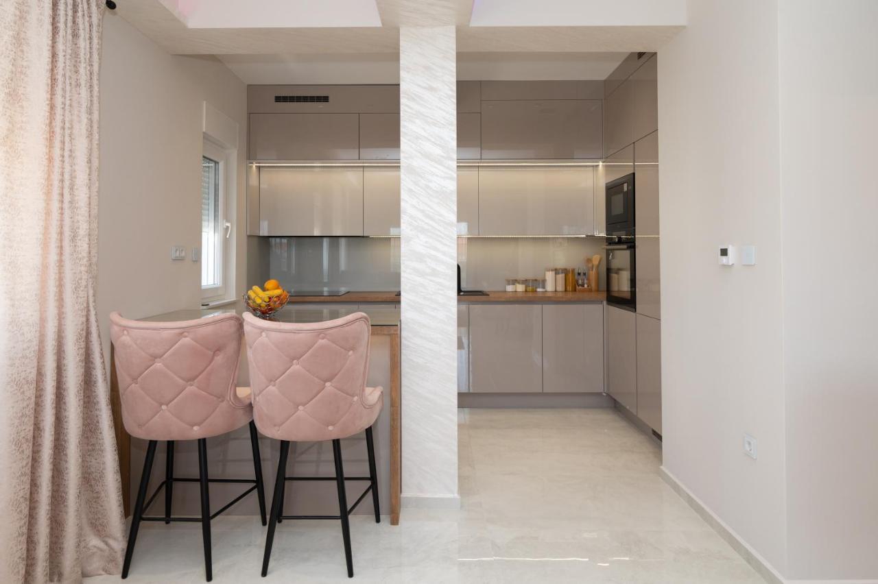 Luxury Apartman Imperio ชิเบนิก ภายนอก รูปภาพ