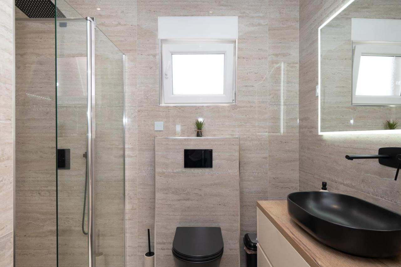 Luxury Apartman Imperio ชิเบนิก ภายนอก รูปภาพ