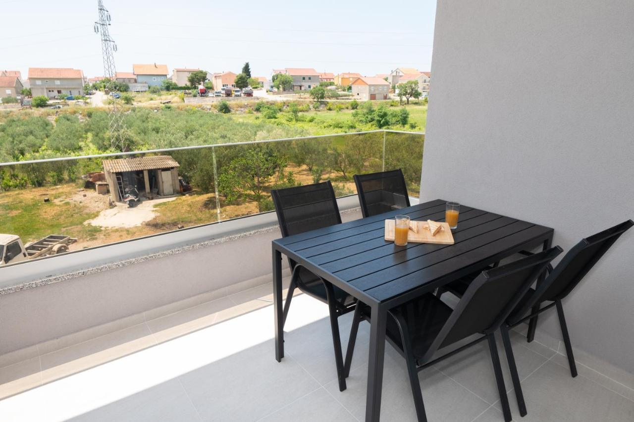 Luxury Apartman Imperio ชิเบนิก ภายนอก รูปภาพ