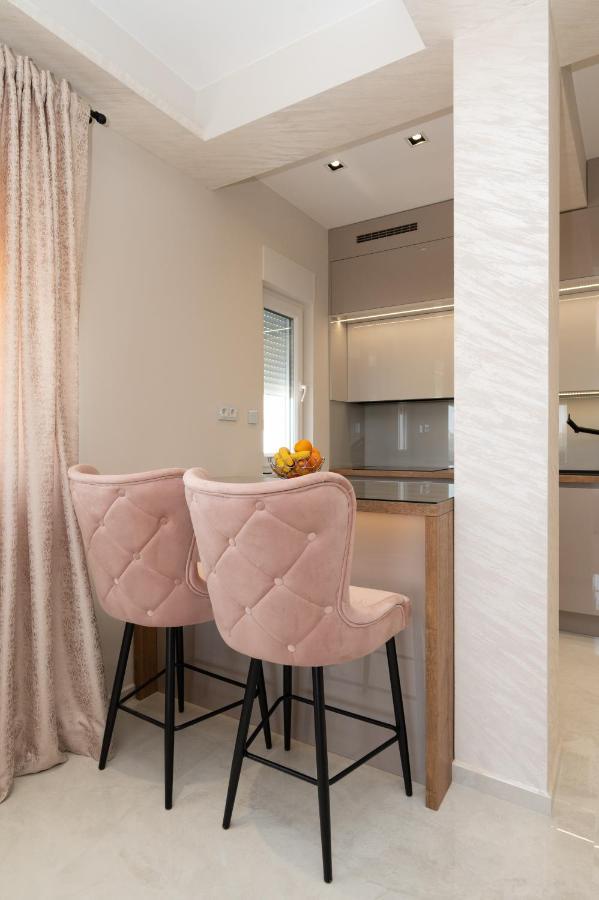 Luxury Apartman Imperio ชิเบนิก ภายนอก รูปภาพ