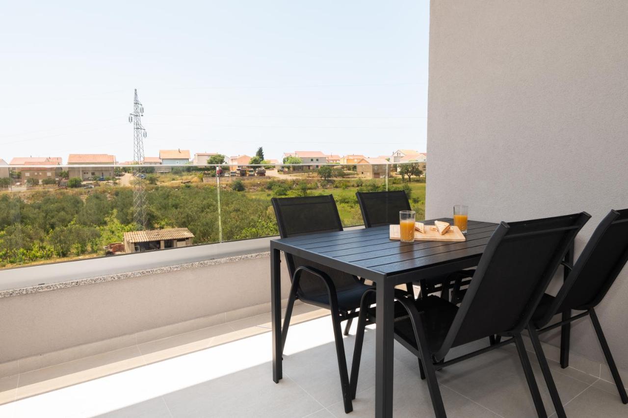 Luxury Apartman Imperio ชิเบนิก ภายนอก รูปภาพ