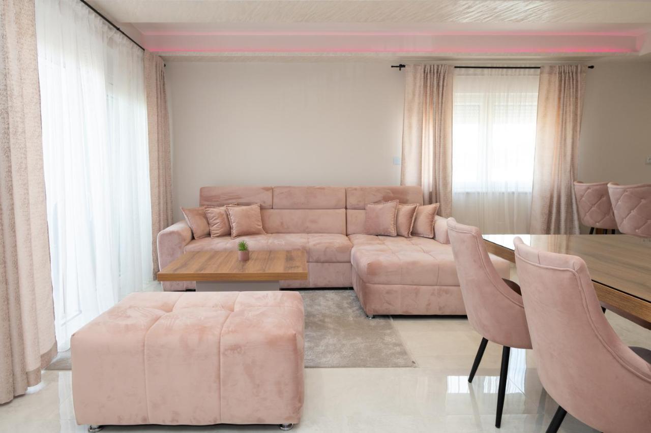 Luxury Apartman Imperio ชิเบนิก ภายนอก รูปภาพ